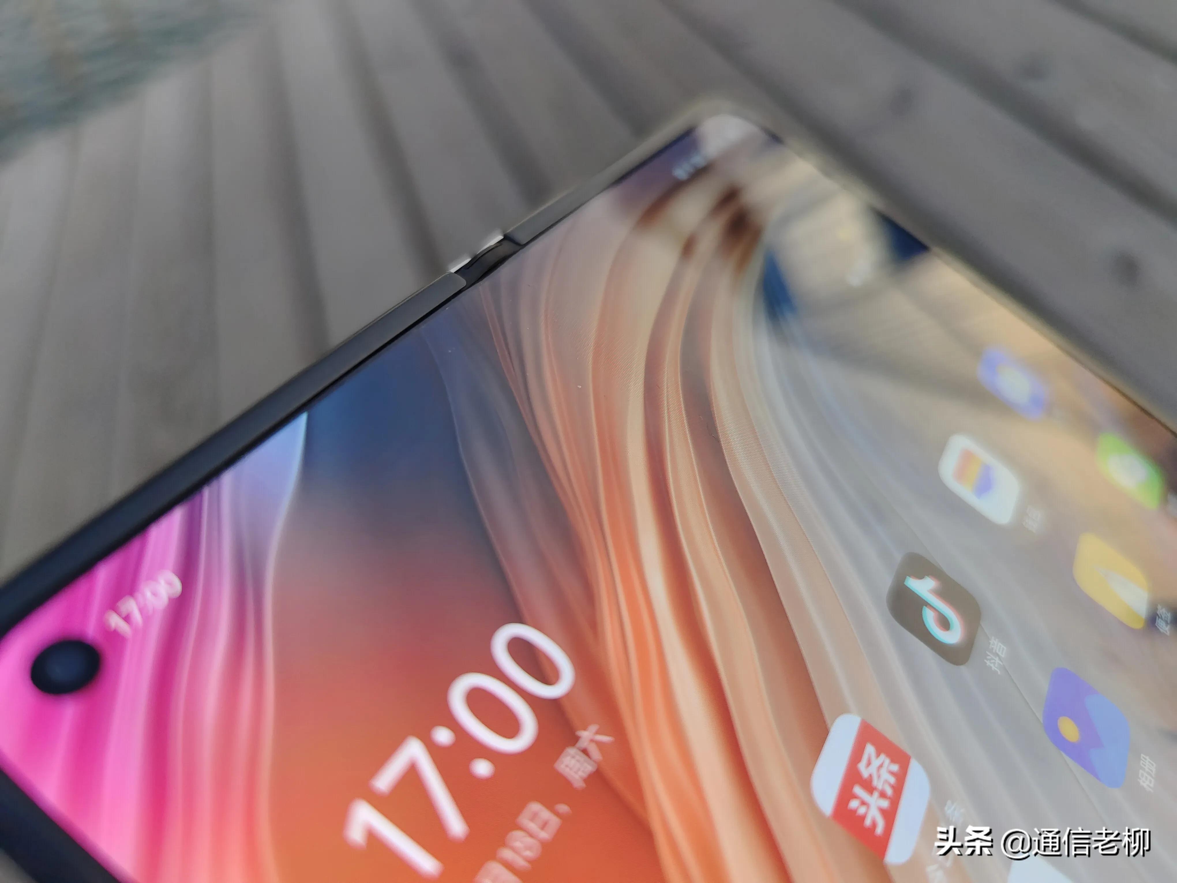 oppofindn折叠旗舰优点与缺点,oppofindn折叠屏手机缺点