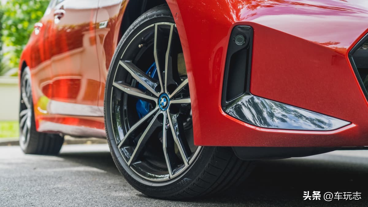 2022宝马3系330im,2023款宝马3系330i