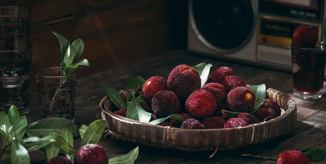 90后辞职回村种植中药材,90后夫妻放弃城市工作回乡当果农