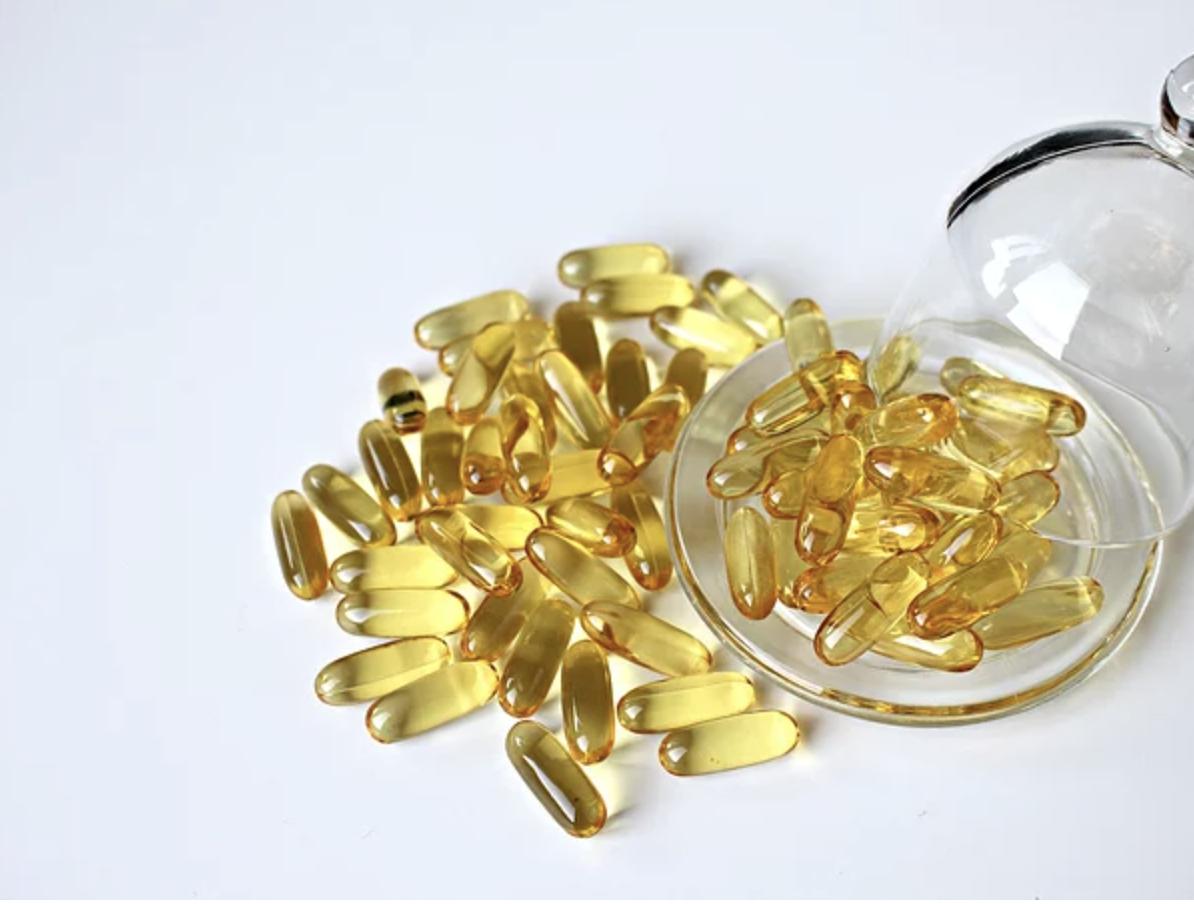 吃鱼油能降血脂吗,鱼油可以降血脂保护心血管