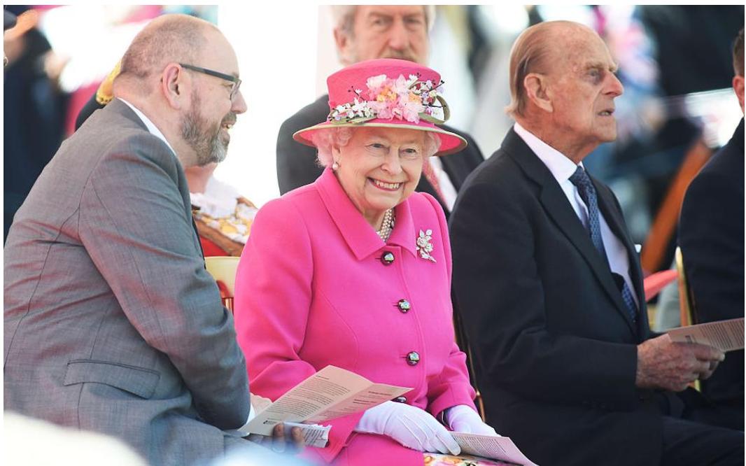 102岁的老奶奶走了,又可爱又有脾气的老奶奶