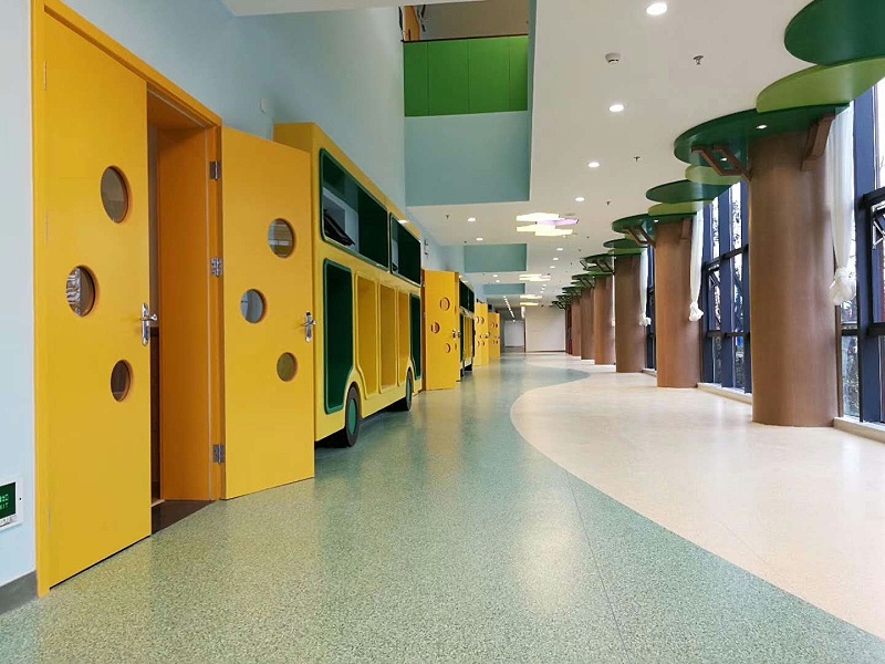 pvc塑胶地板哪些质量好,pvc塑胶地板施工费用多少钱一平米