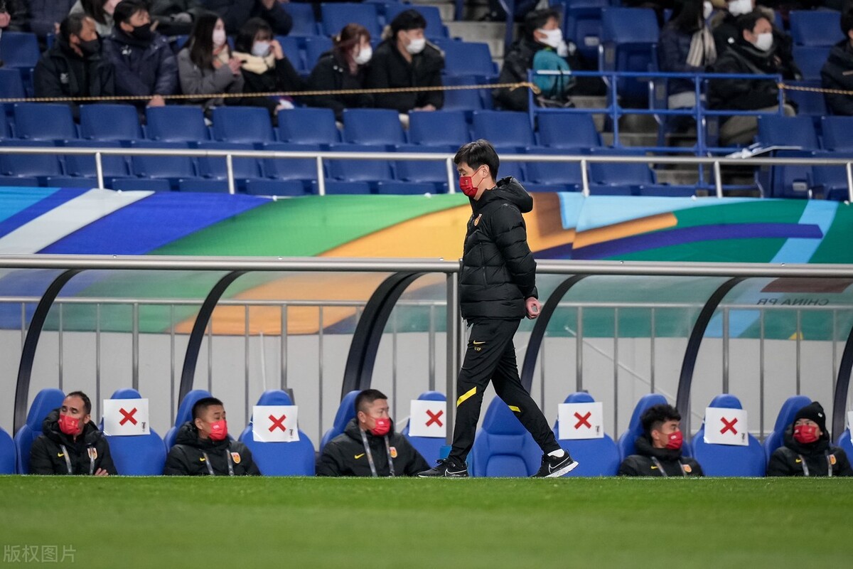 日本中国足球2:0,日本足球2:0领先最后被连进四球