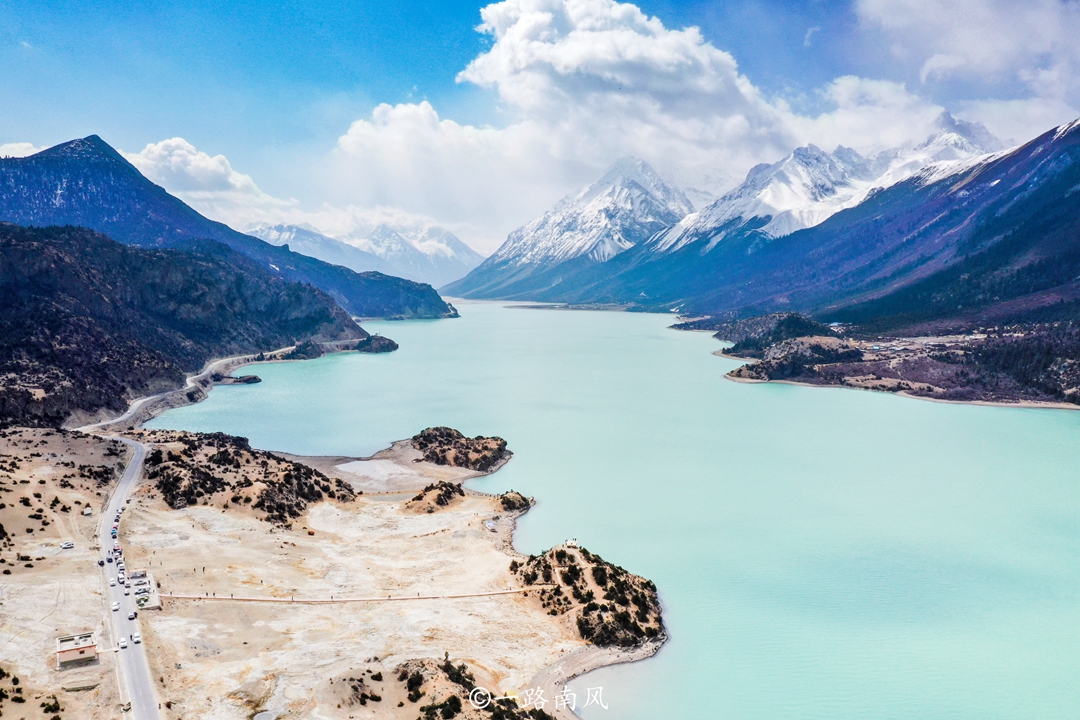 西藏昌都市城全景 (西藏第一大城市昌都)