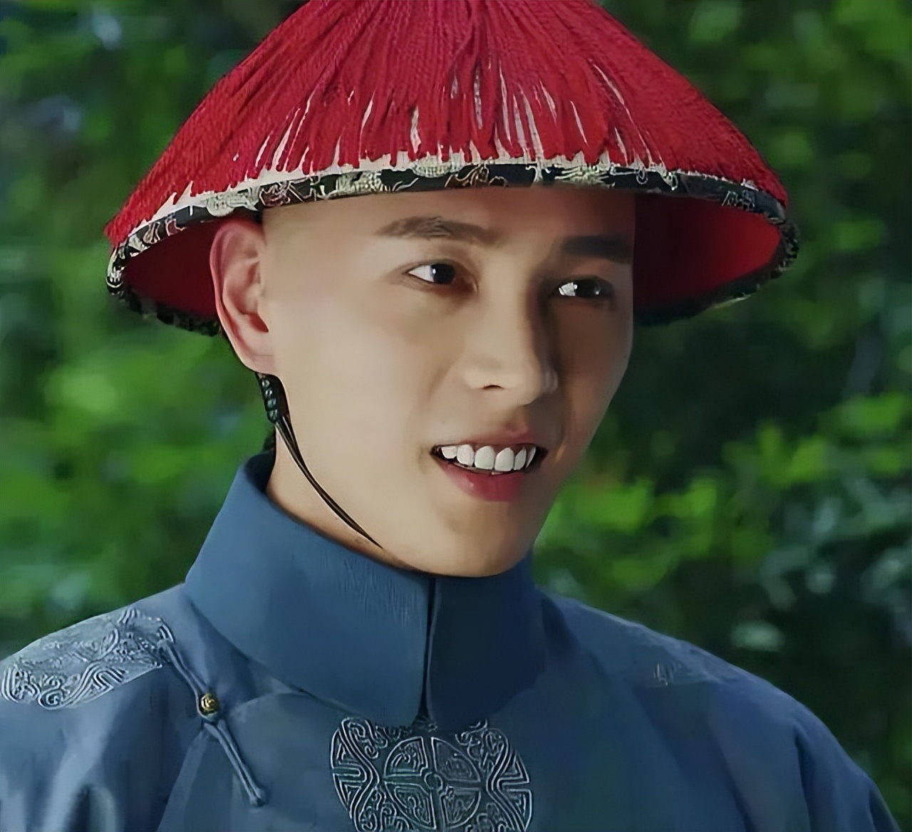 娱乐圈还有哪些假臀假肌肉,假臀假肌肉假肩膀的明星们