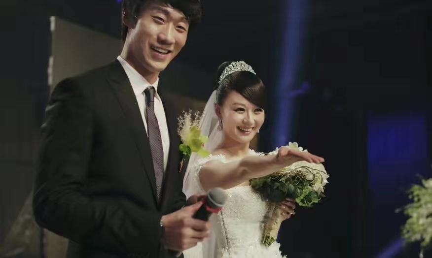 国足太太团郑智老婆,国足太太团的老婆