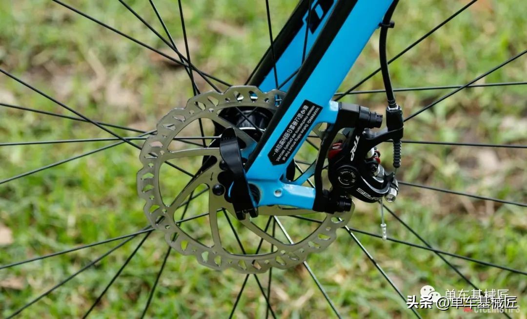 山地车旋式碟刹盘拆解,山地车机械式碟刹片更换教程