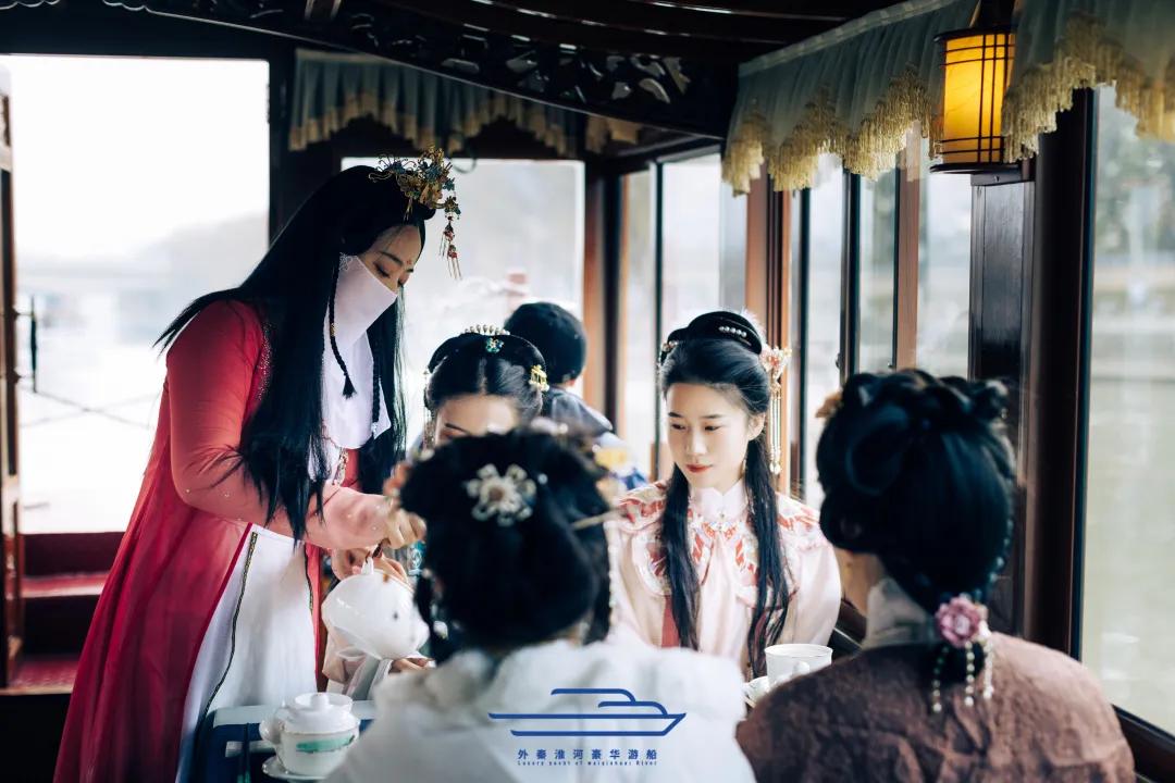 情人节微醺指南,情人节约会攻略看这一篇就够了