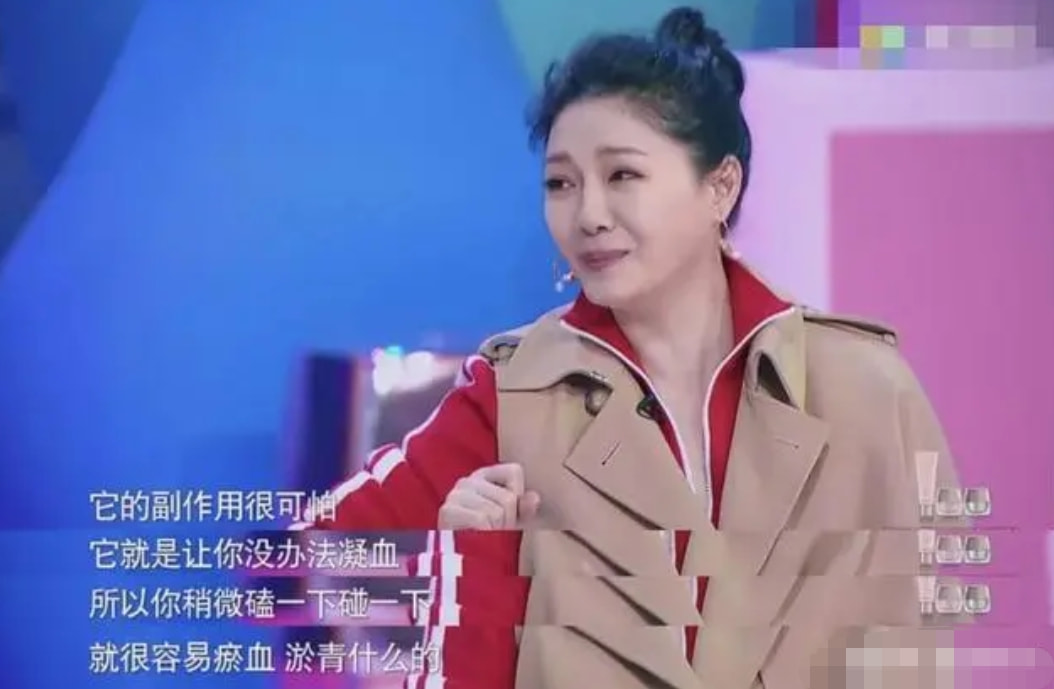 喝利尿剂，洗肠瘦小腹，整骨十次，女明星为了变美简直不要太狠