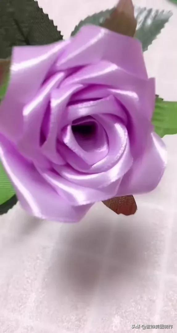 高手在民间根雕做得栩栩如生,看起来很牛逼的手工制作