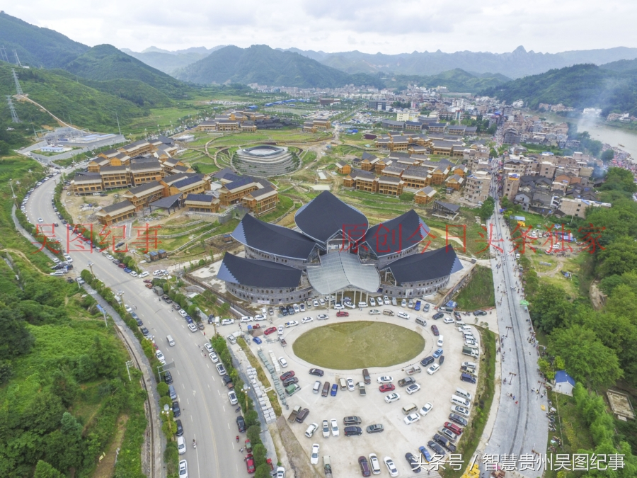 施洞苗族文化旅游景区,施洞苗族文化旅游景区公交站