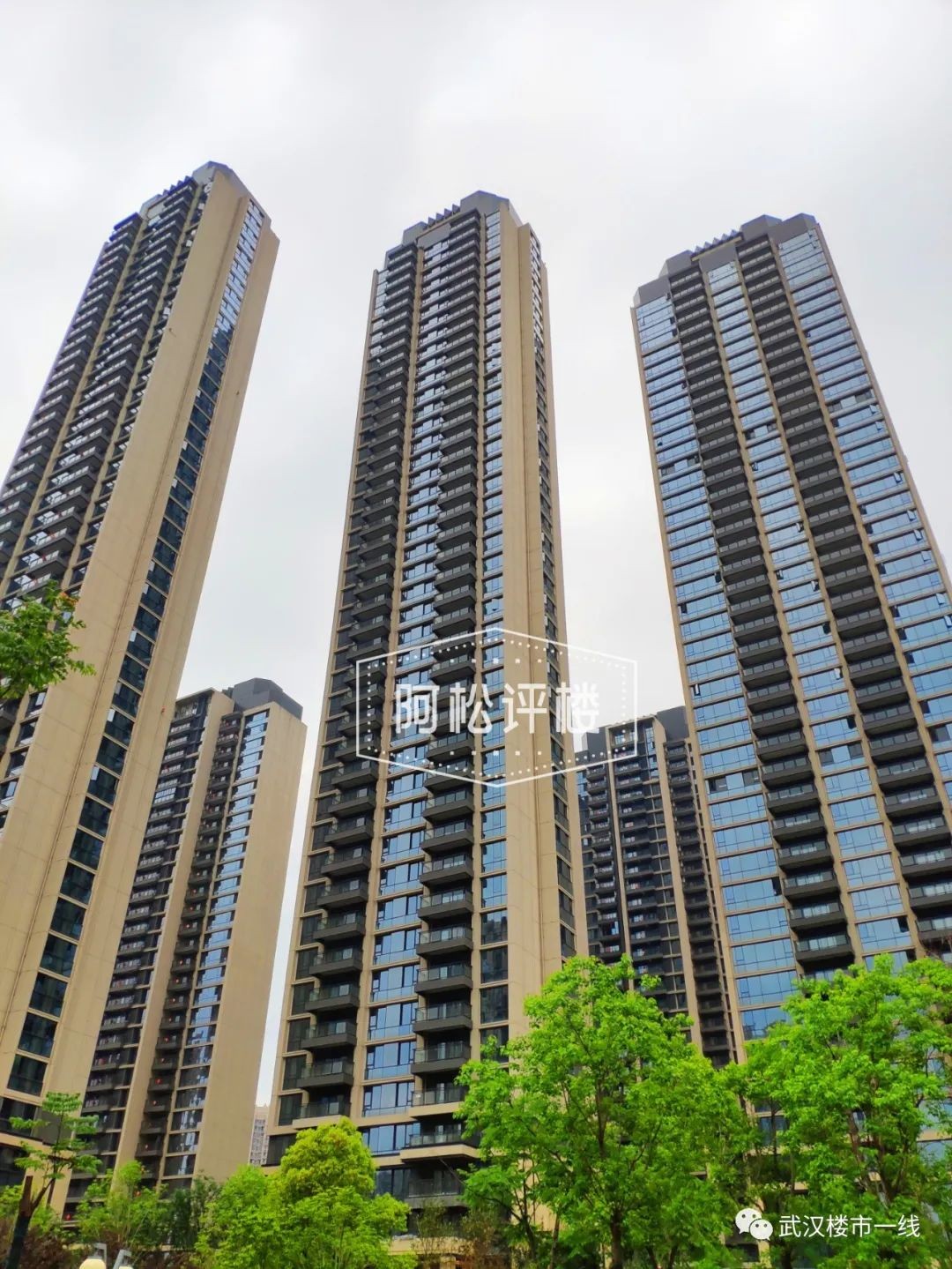 钻石光感外立面，这款水晶天幕奢宅究竟有多“卷”？