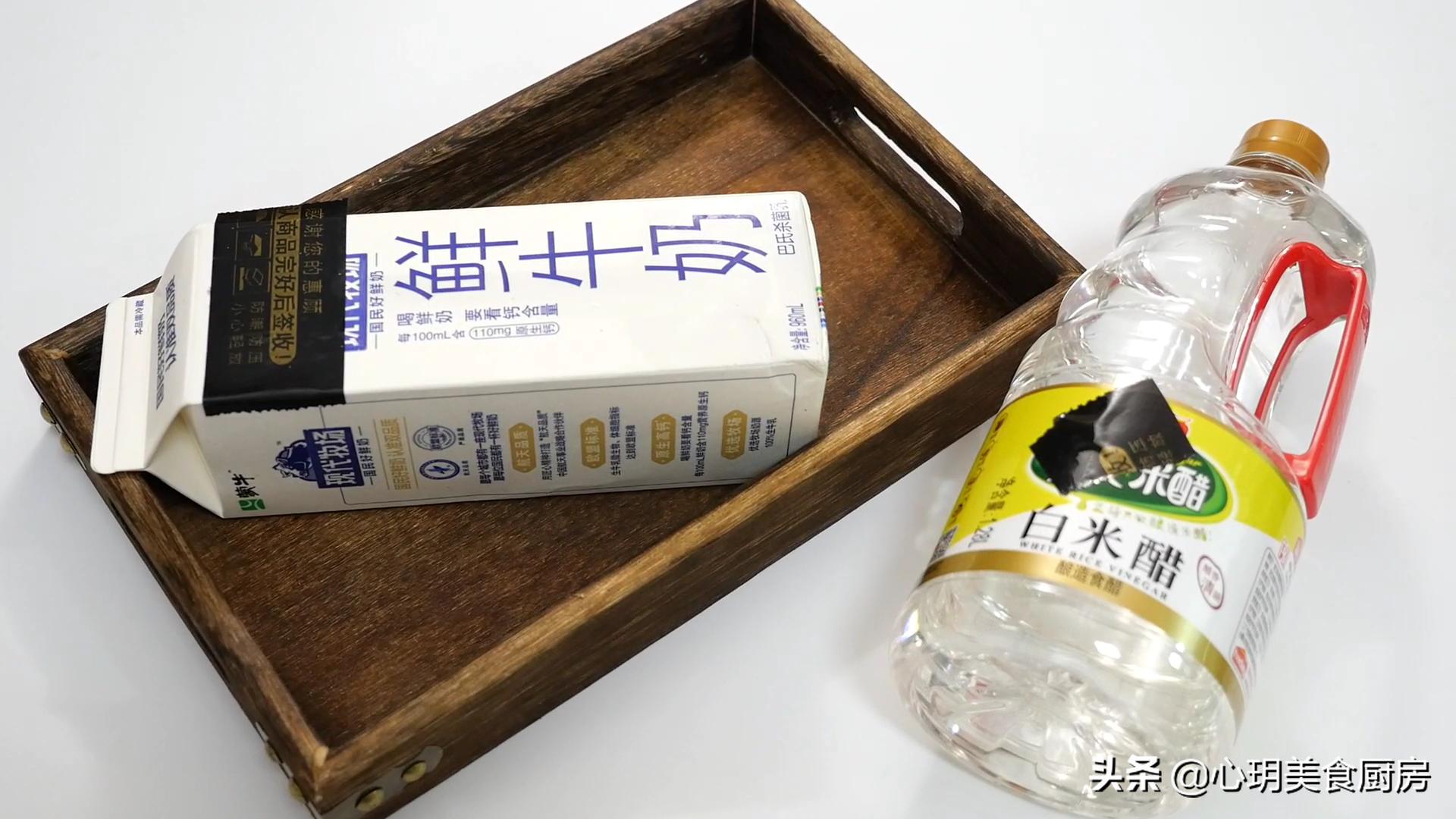 往牛奶里面加白醋,往牛奶里加醋会怎么样