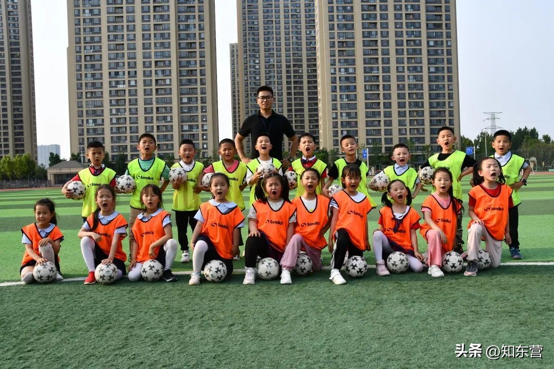 最美幼儿男教师,最美幼师和体育老师