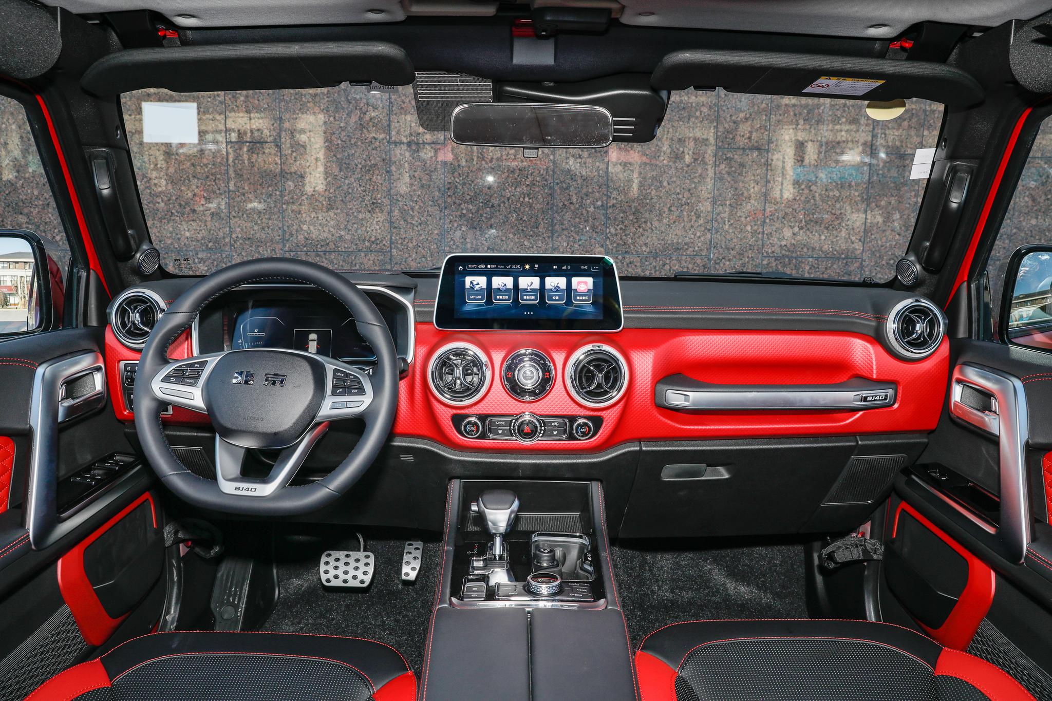 20万多买越野车，这3台性价比很高，2.3T+四驱，个个硬实力