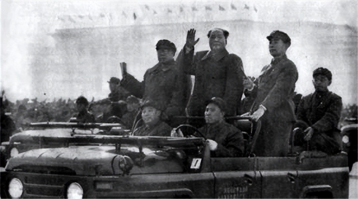 斯大林送主席的座驾：重达7.7吨的庞然大物