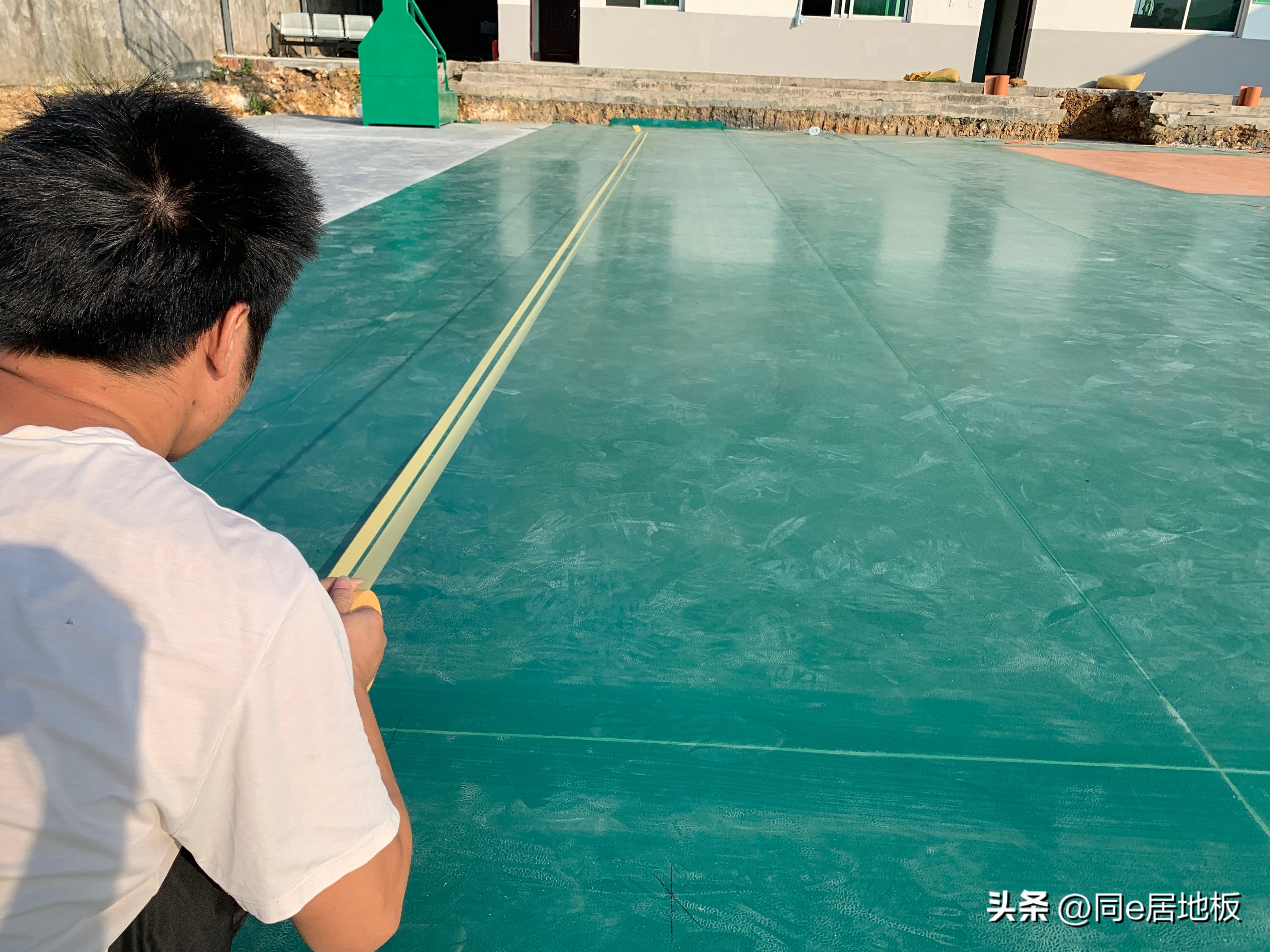 三明塑胶篮球场建设,福建室内篮球场木地板安装