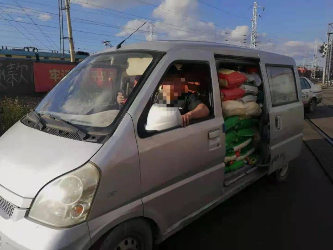 帮忙接送孩子却被罚3万,接邻居的孩子被罚款3万后续