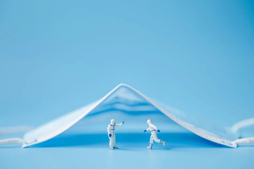 血饮：“躺平”真的能走出疫情泥沼吗？