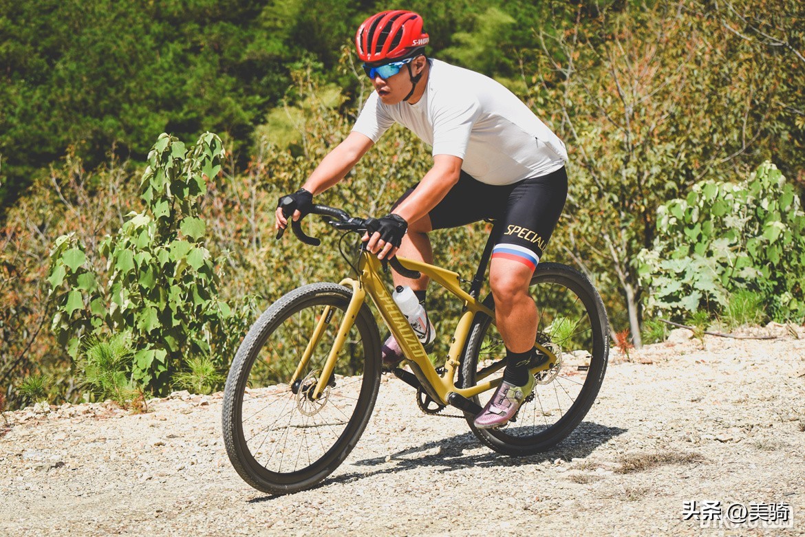 快乐重型“瓜”闪电全新DivergeSTR全地形公路车评测