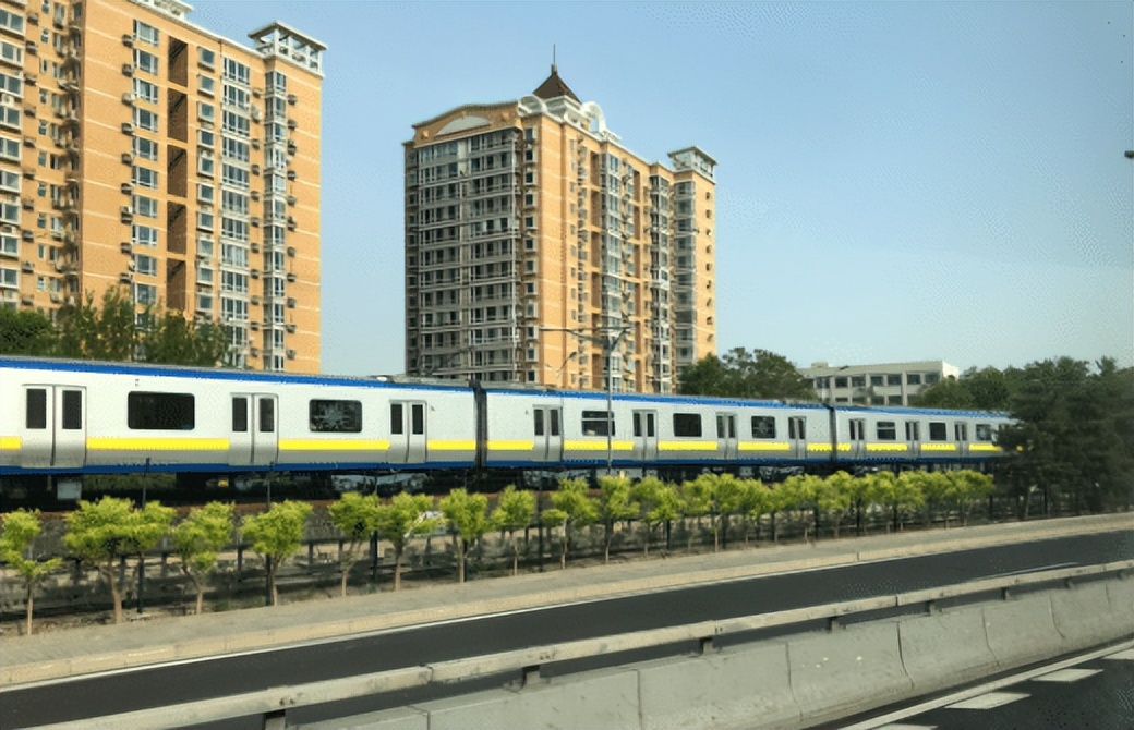 汕头珠浦第一富豪：工人起家，打造地产建筑集团，身家32亿被低估