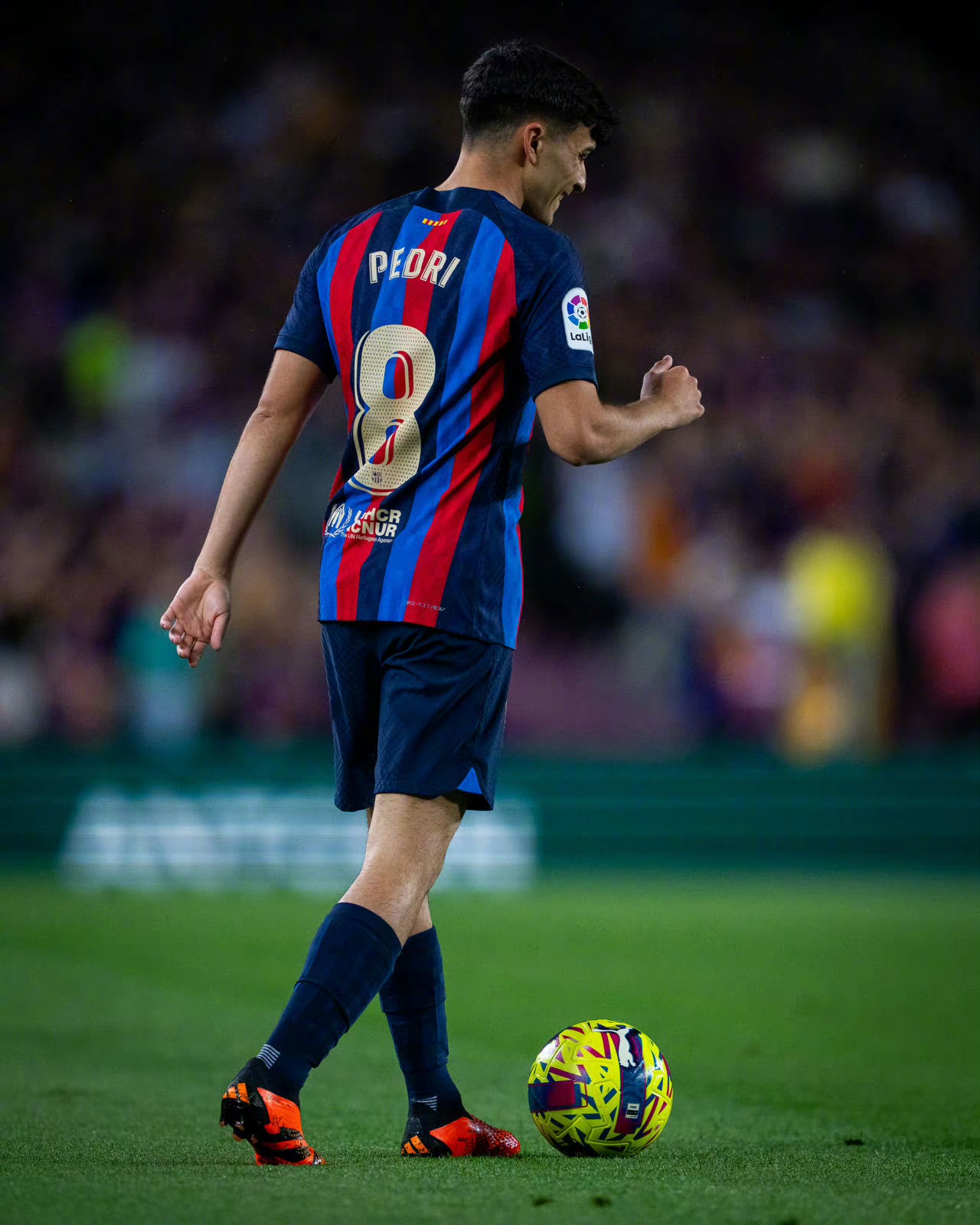 足球十大难破的纪录莱万9分钟5球,巴萨4-0皇马全场