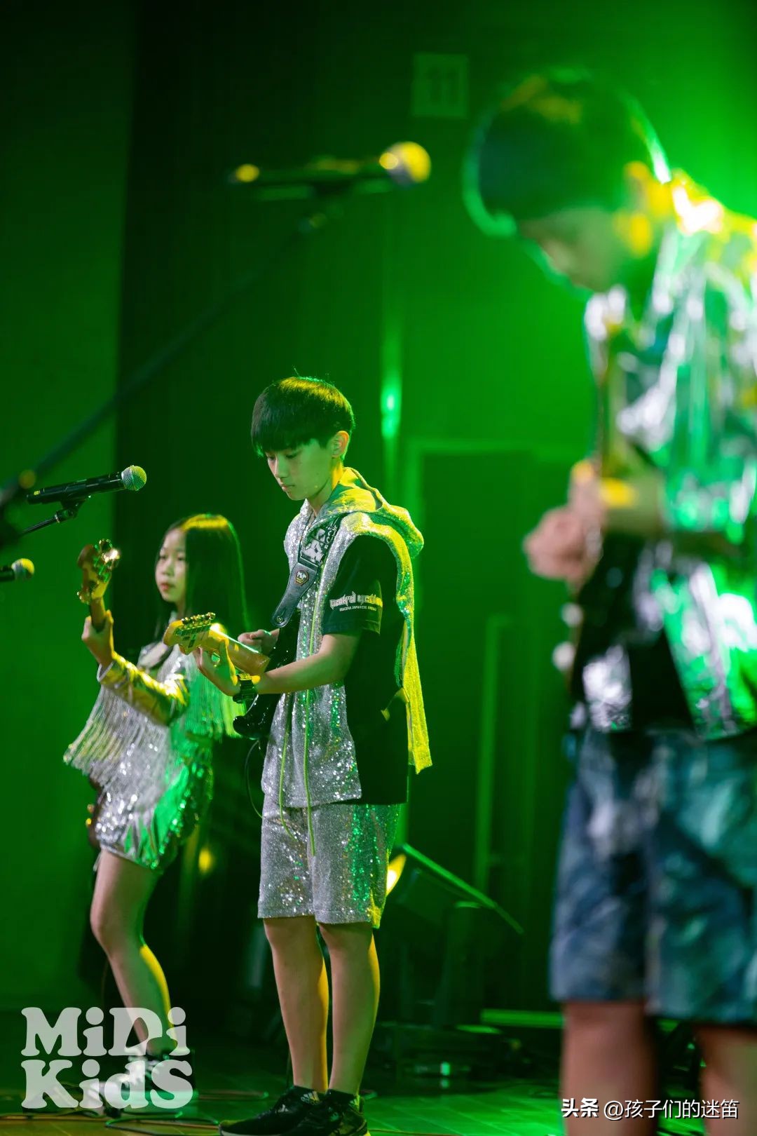 当硬摇滚小孩遇上作业，那就写成歌发泄一下吧