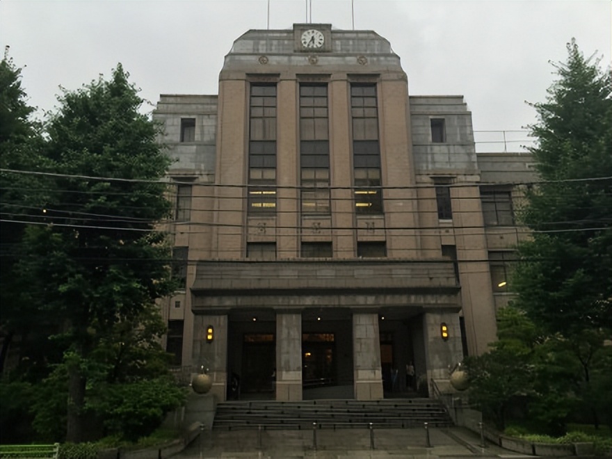 鏃ユ湰搴嗗簲涔夊【澶у瀛﹁垂,搴嗗簲涔夊【澶у鏃ユ湰鎺掑悕