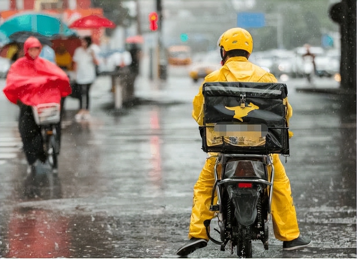 外卖送餐员的一日三餐,外卖小哥平均每天工作16个小时