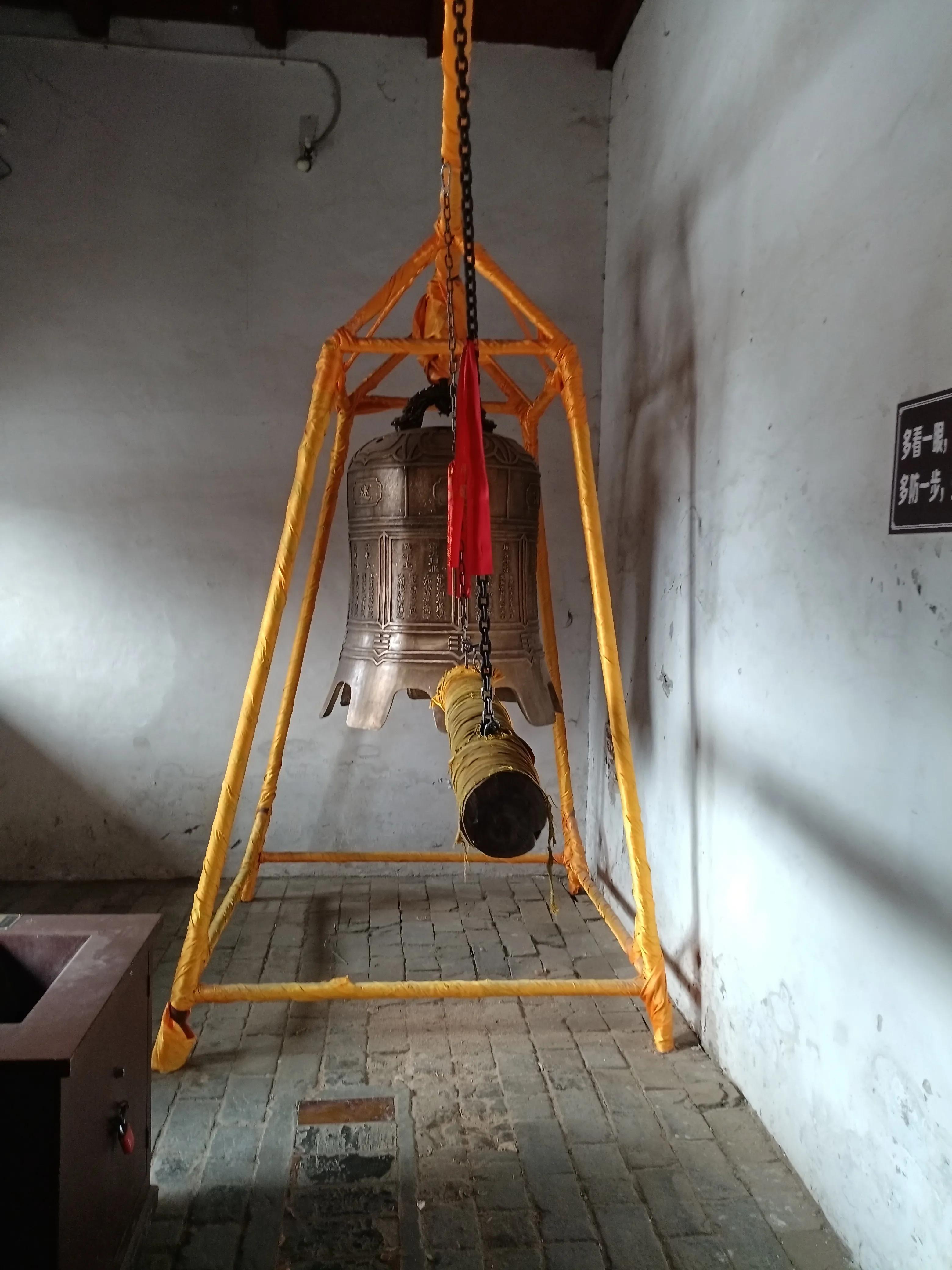 瞻仰胡氏受姓始祖公满陵墓及观光沿途景物