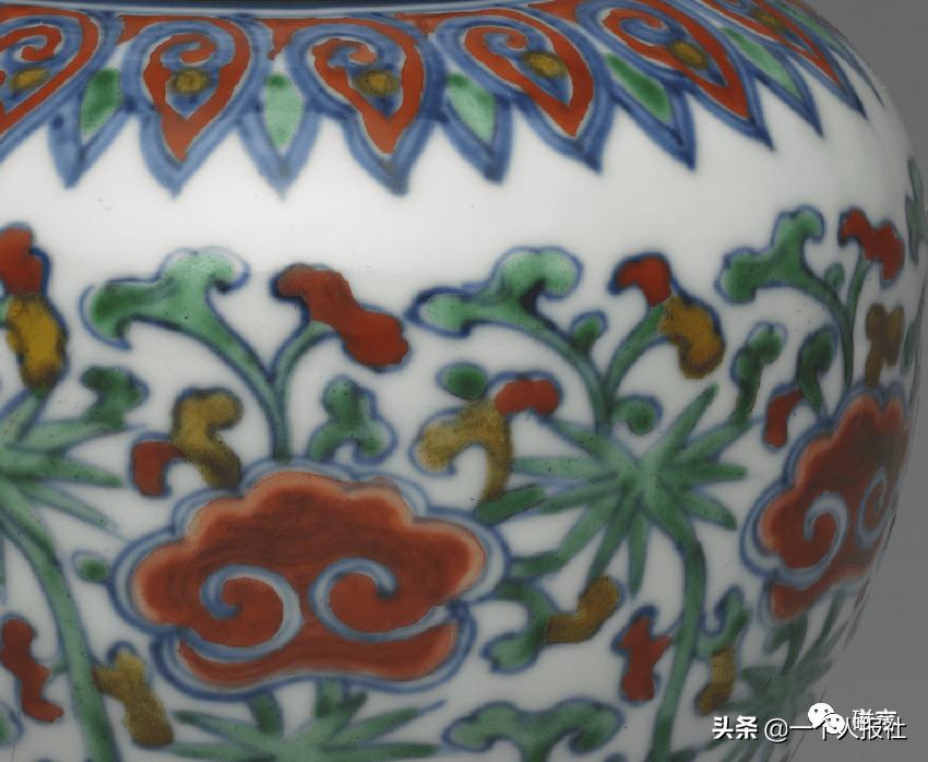 瓷中臻品景德镇,斗彩瓷的历史记录