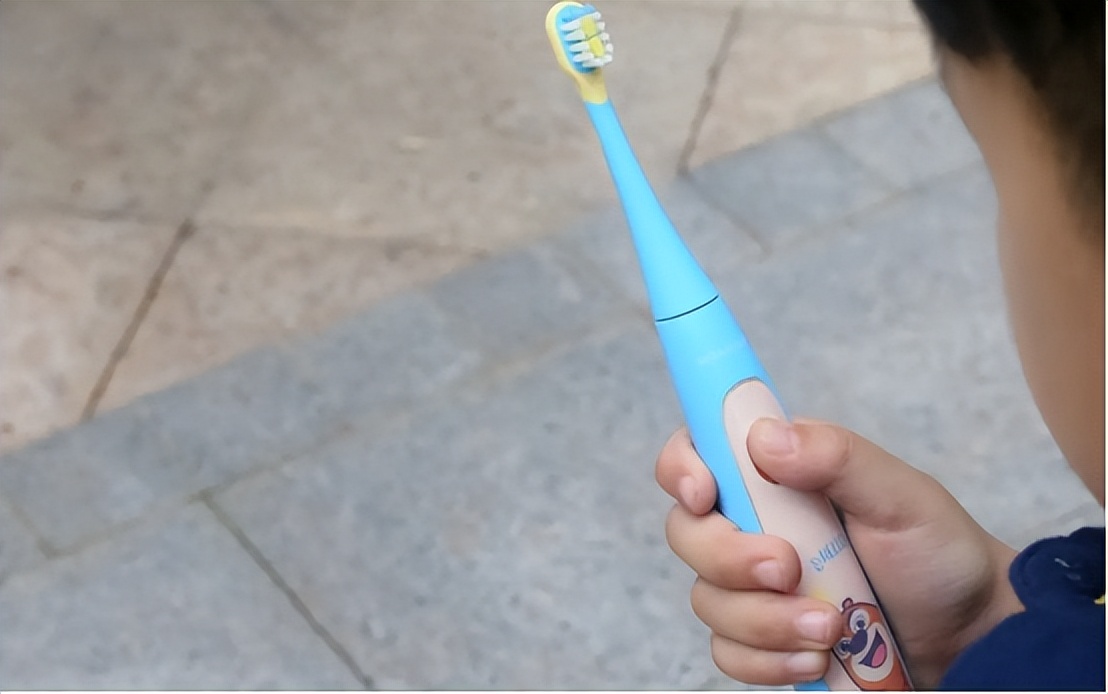 usmile电动牙刷是智商税不,儿童电动牙刷是智商税么