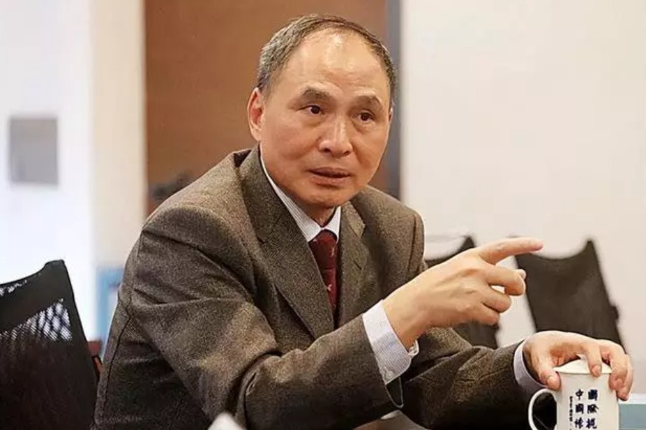 郑永年警示：中国千万别跟着美国搞这套东西，否则就会掉陷阱里