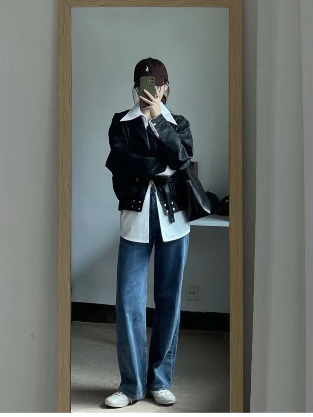 黑色皮衣套装甜酷风,皮衣复古风穿搭