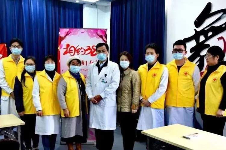 他们的青春因坚守而闪耀,用汗水和信念铸就梦想