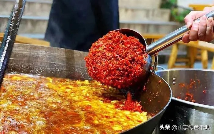 自助小火锅创业开店技巧,想创业做自助旋转小火锅