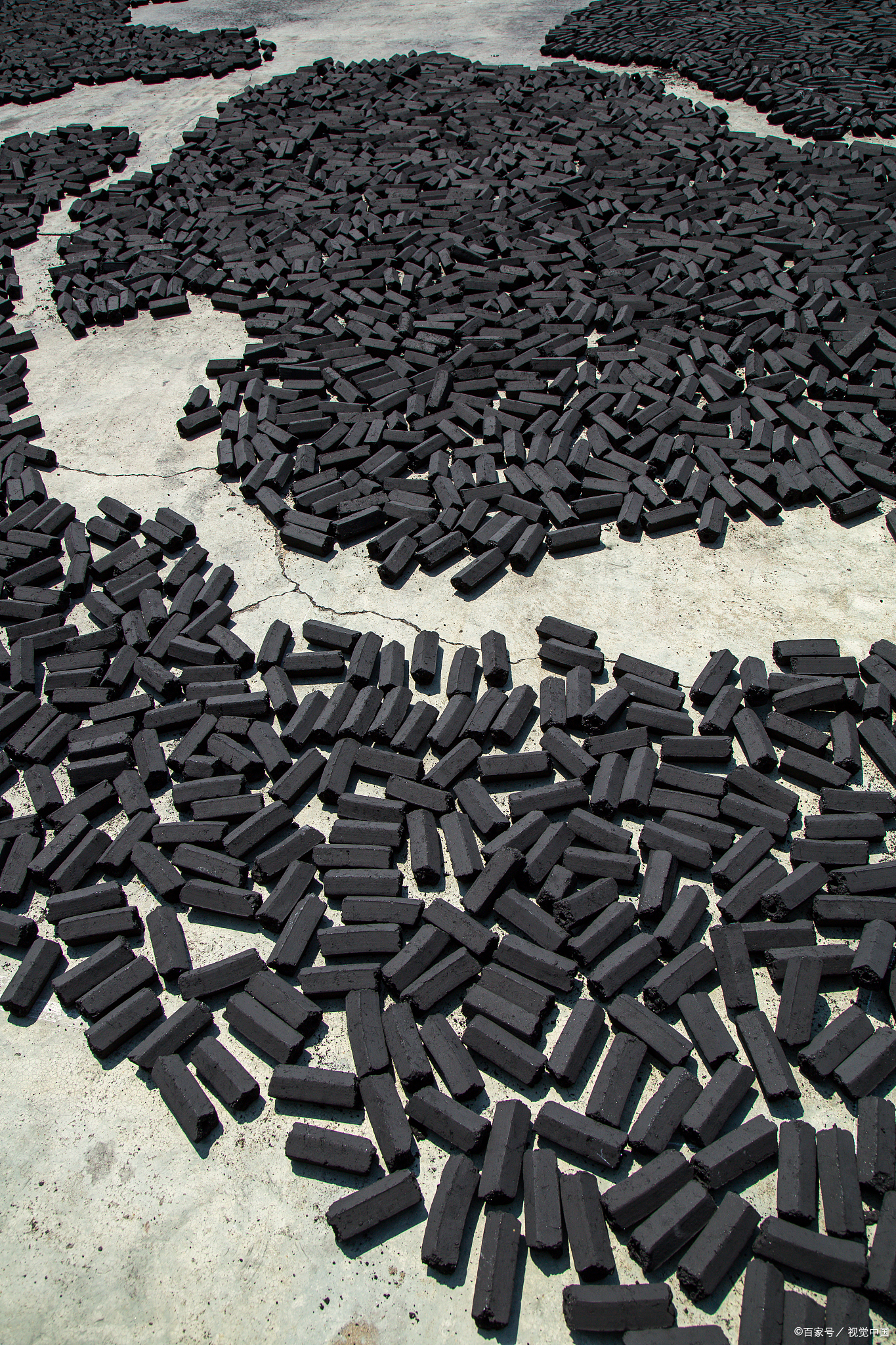 农村造木炭前景如何,农村最赚钱的行业烧木炭