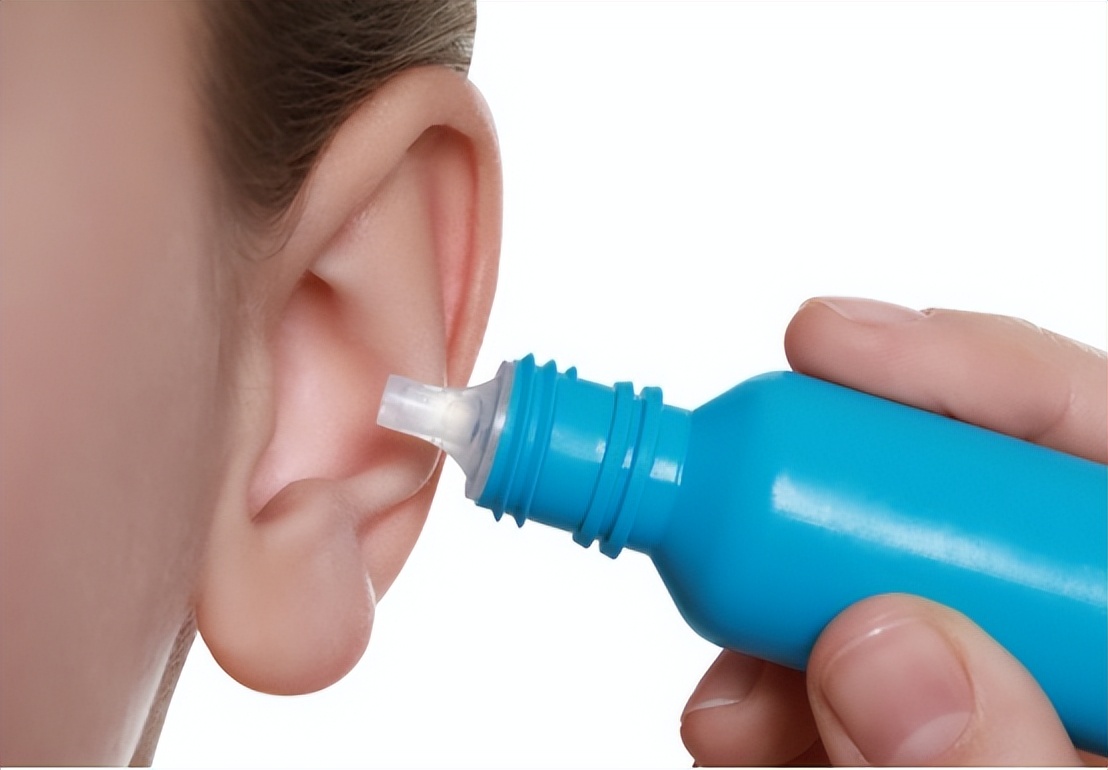 小时候耳朵流脓导致现在听力不好,耳朵痛流脓有什么药可以治好