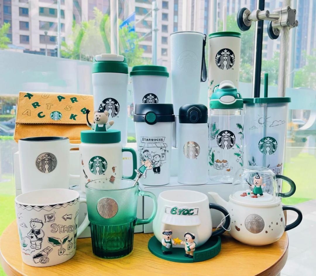 星巴克专场！杨幂上花少当见面礼，与匡威合作的断货系列再次上线