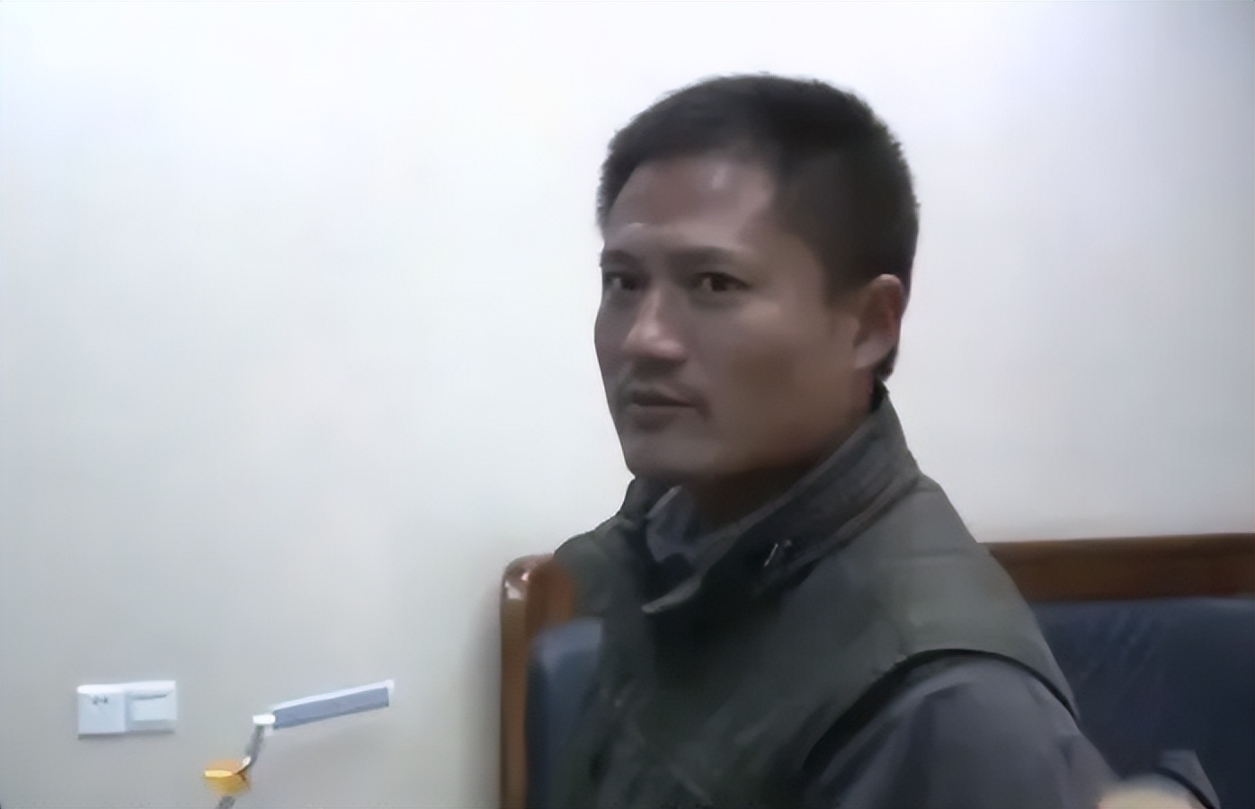 水库养鱼一年收入1000万,30亩养鱼塘一年收入