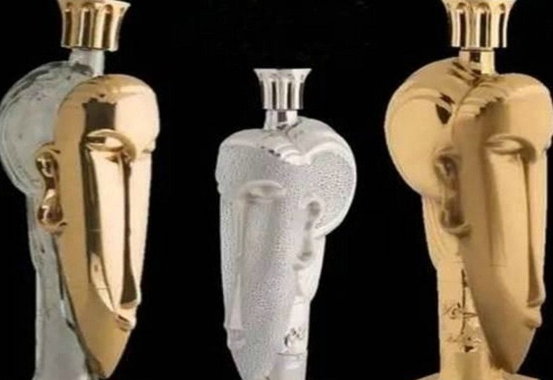 世界最贵的东西一根羽毛1万美元,世界上最贵的东西第一名无人买到