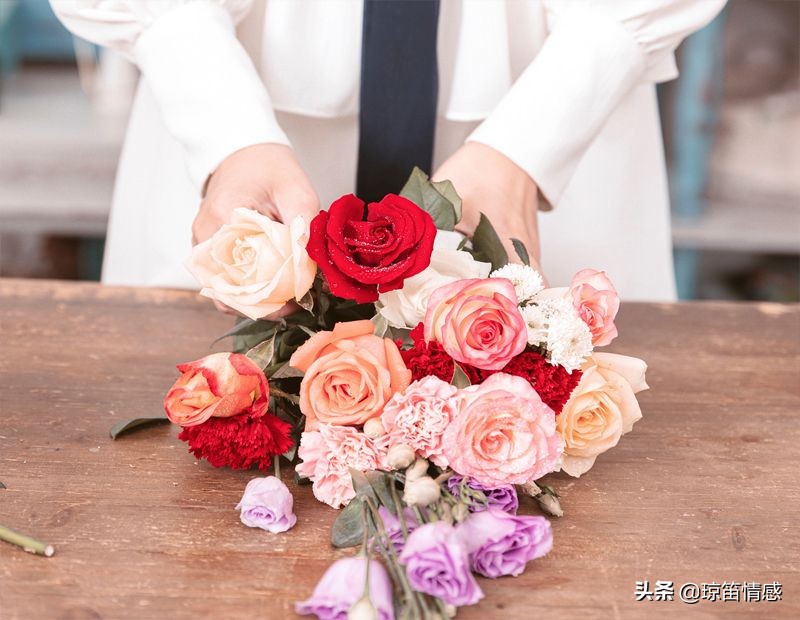 杨绛说所有的暧昧都是从聊天开始,杨绛说最好的感情不是每天缠绵