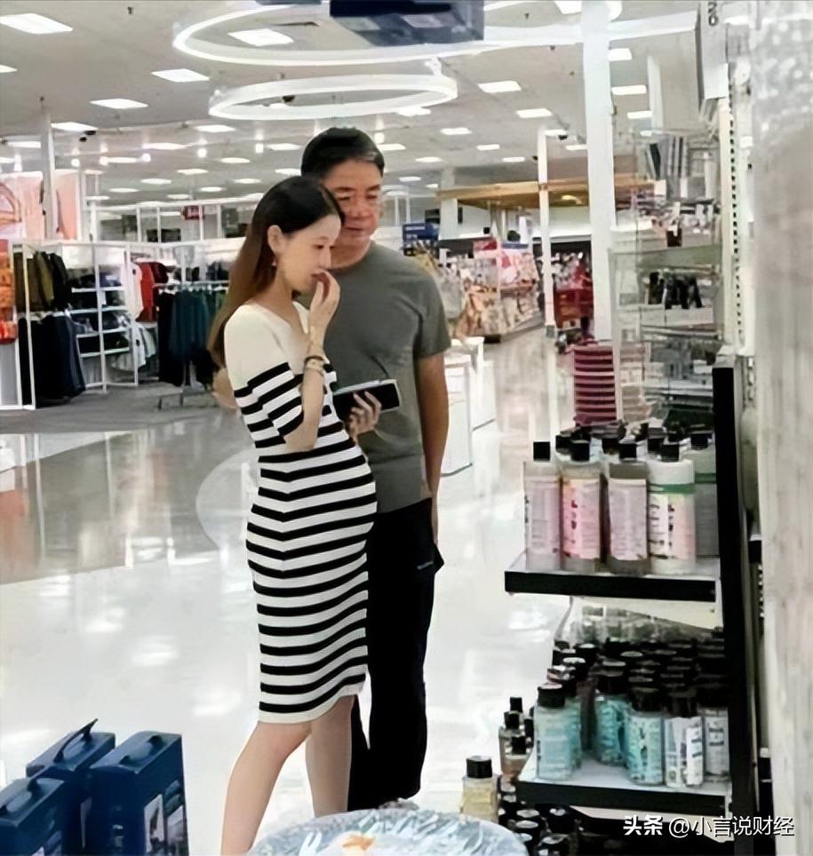 刘强东退出董事会拿了多少钱,刘强东卸任后目前在干嘛