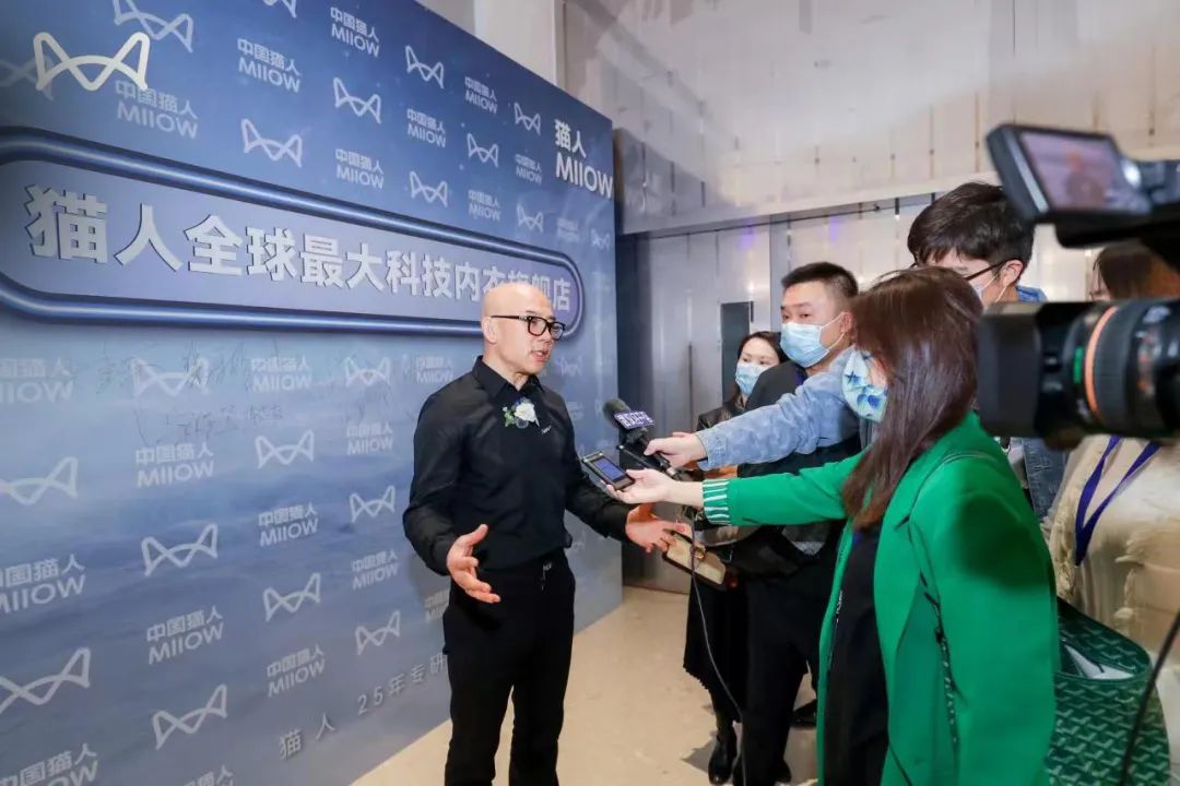 靠黑科技,走出“悬崖边缘”!百亿内衣一哥,终于找到赢的秘诀