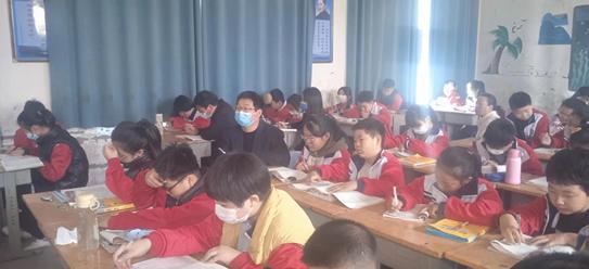 推门听课促教学,推门听课促成长