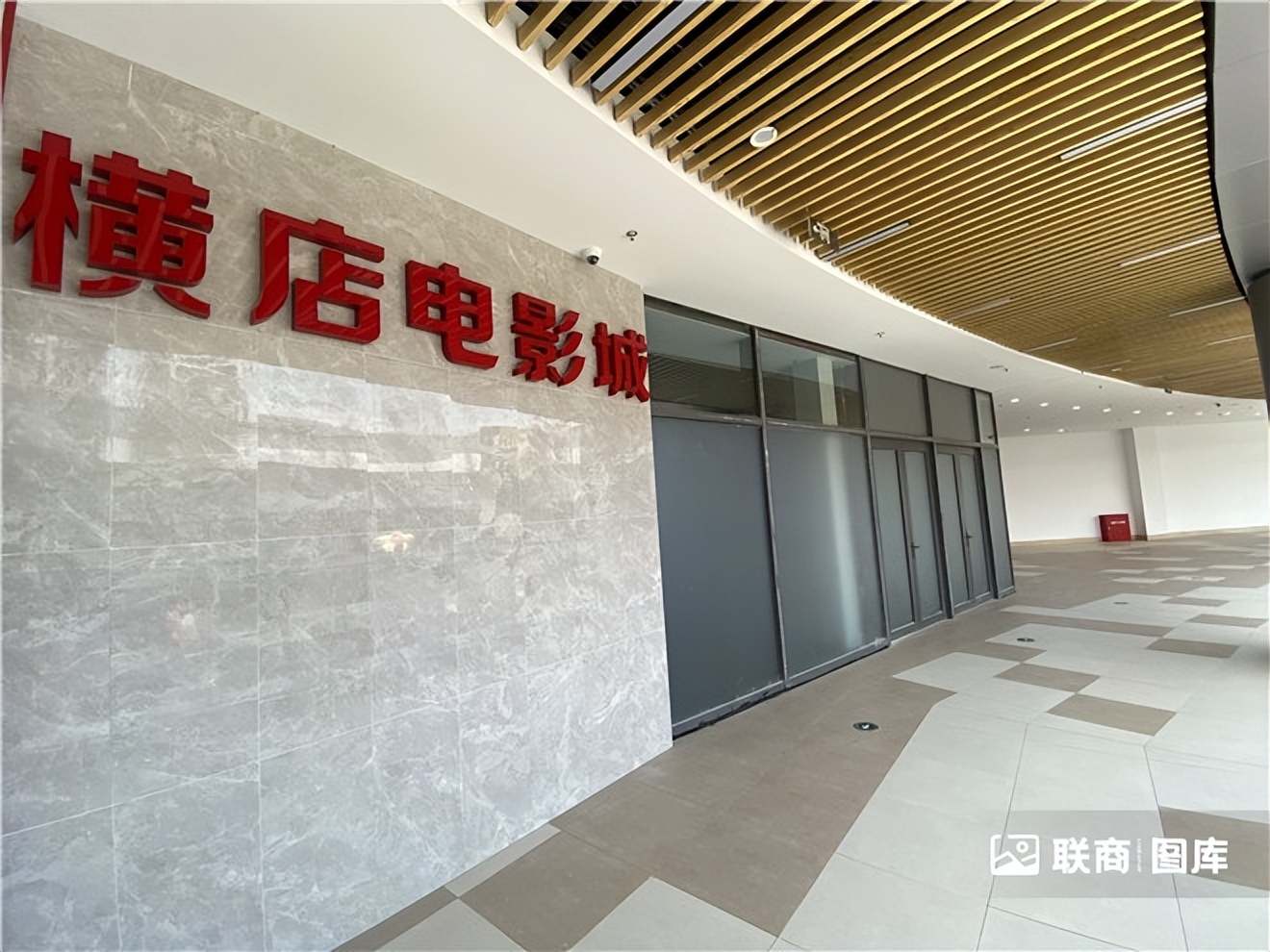 “鸽王”、潮玩街区…实探杭州近期新开的三个商场