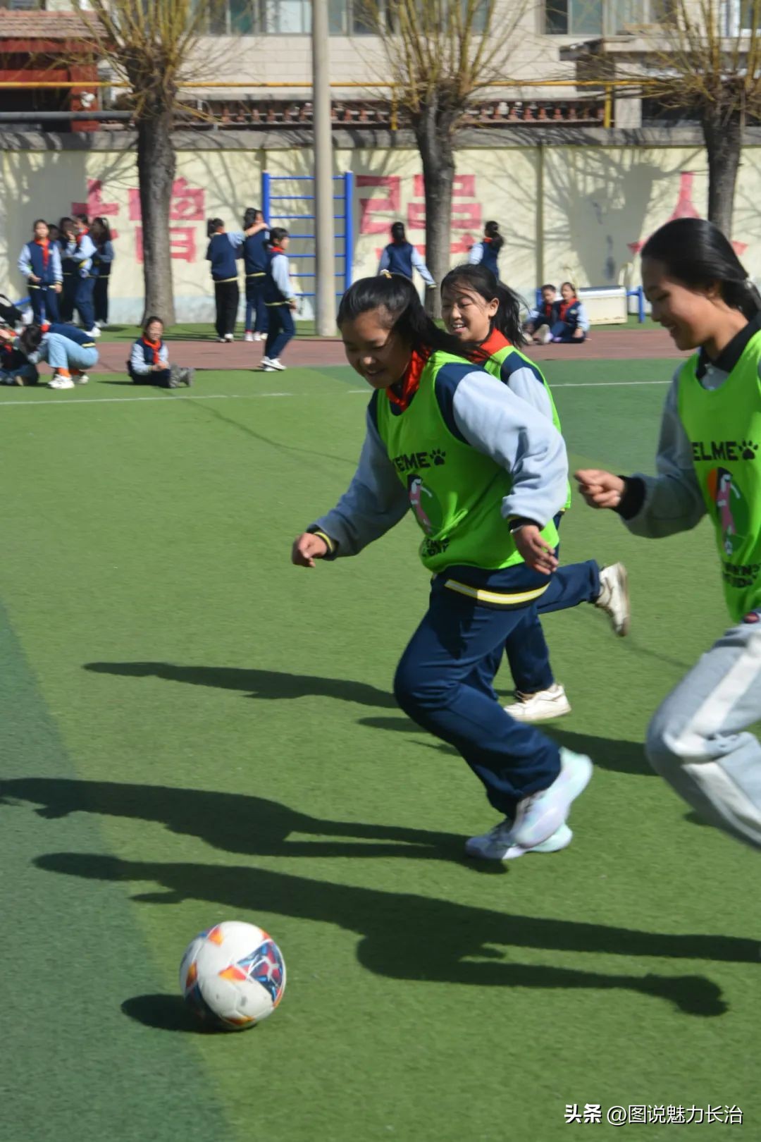 让女生爱上足球的视频,2021亚足联成都女孩足球节