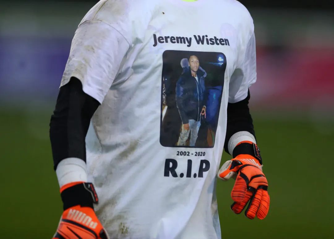 一场足球比赛最本质的东西是什么,一场足球比赛到底怎么分析