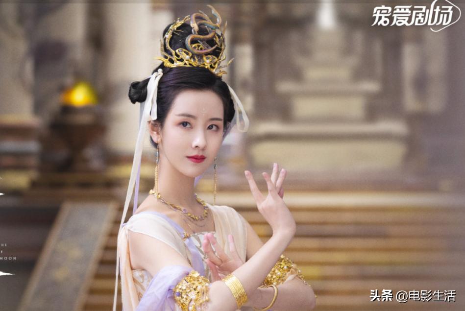 长月烬明中陈都灵演的三个角色,长月烬明陈都灵和孙珍妮同框