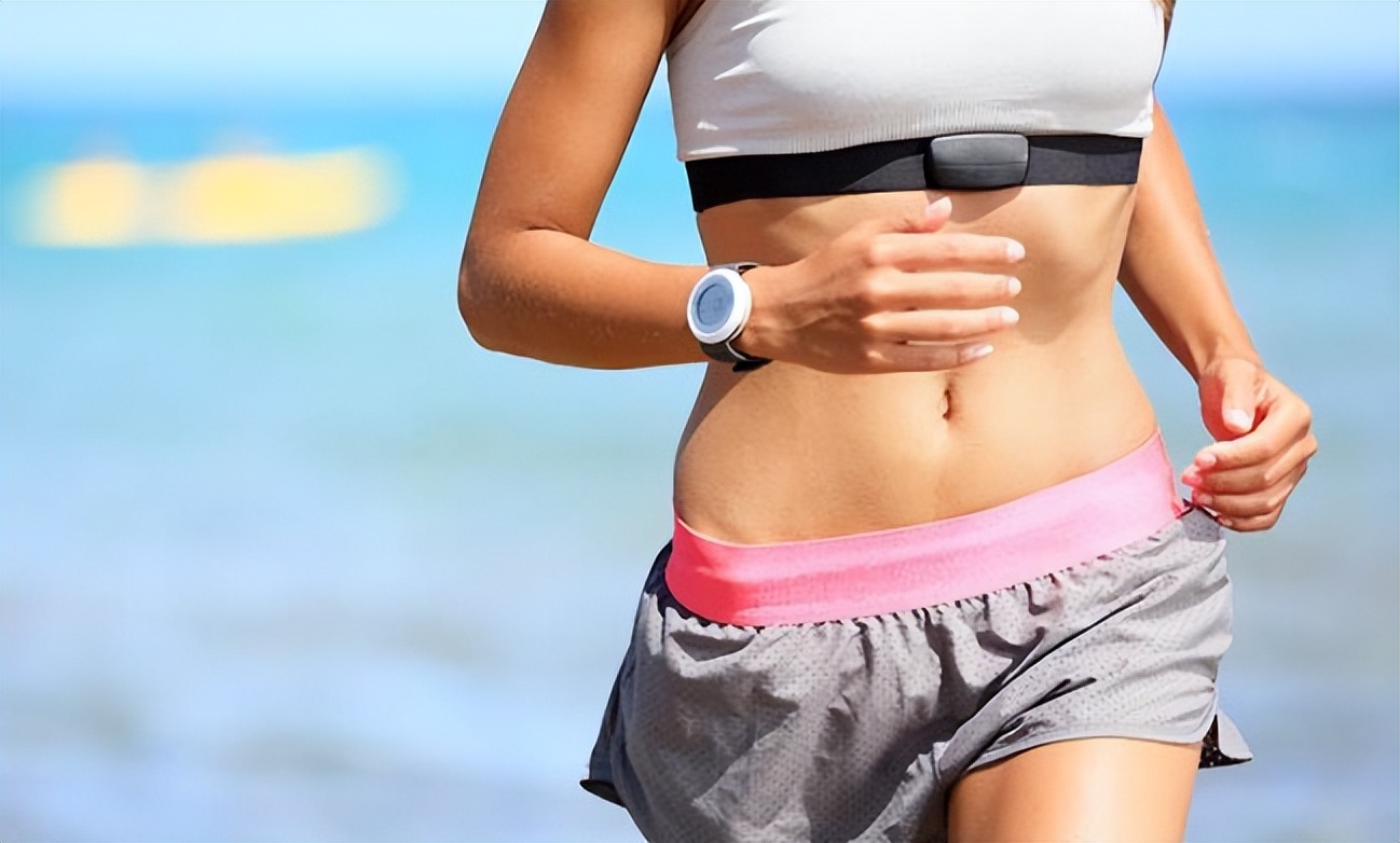 跑步后膝盖疼能用云南白药气雾剂,云南白药气雾剂化瘀效果